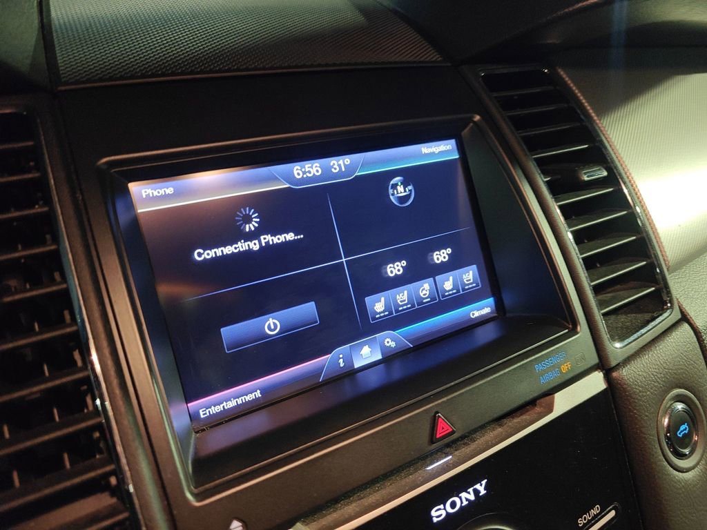 Used 2013 Ford Taurus SHO image 9