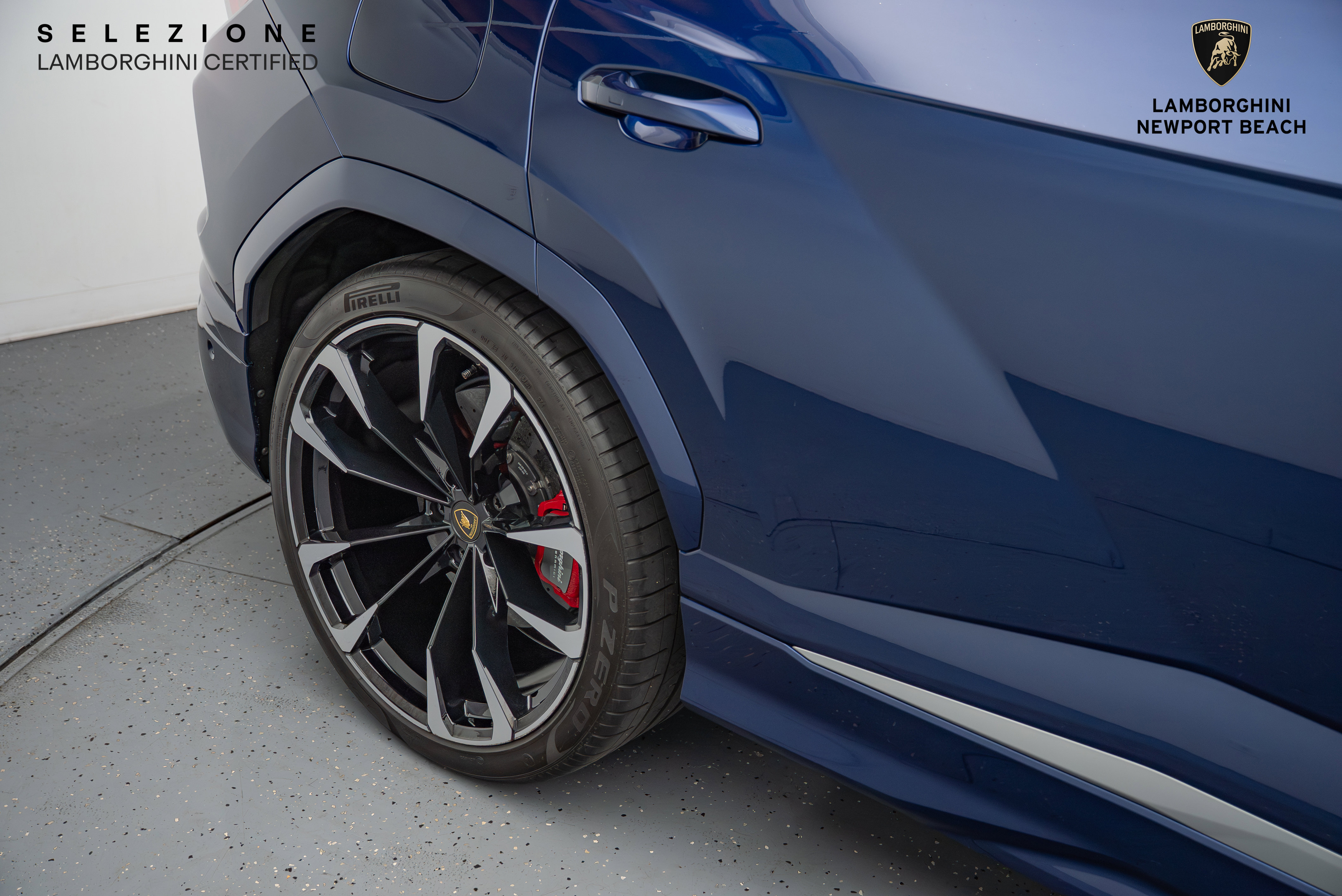 Used 2021 Lamborghini Urus image 6