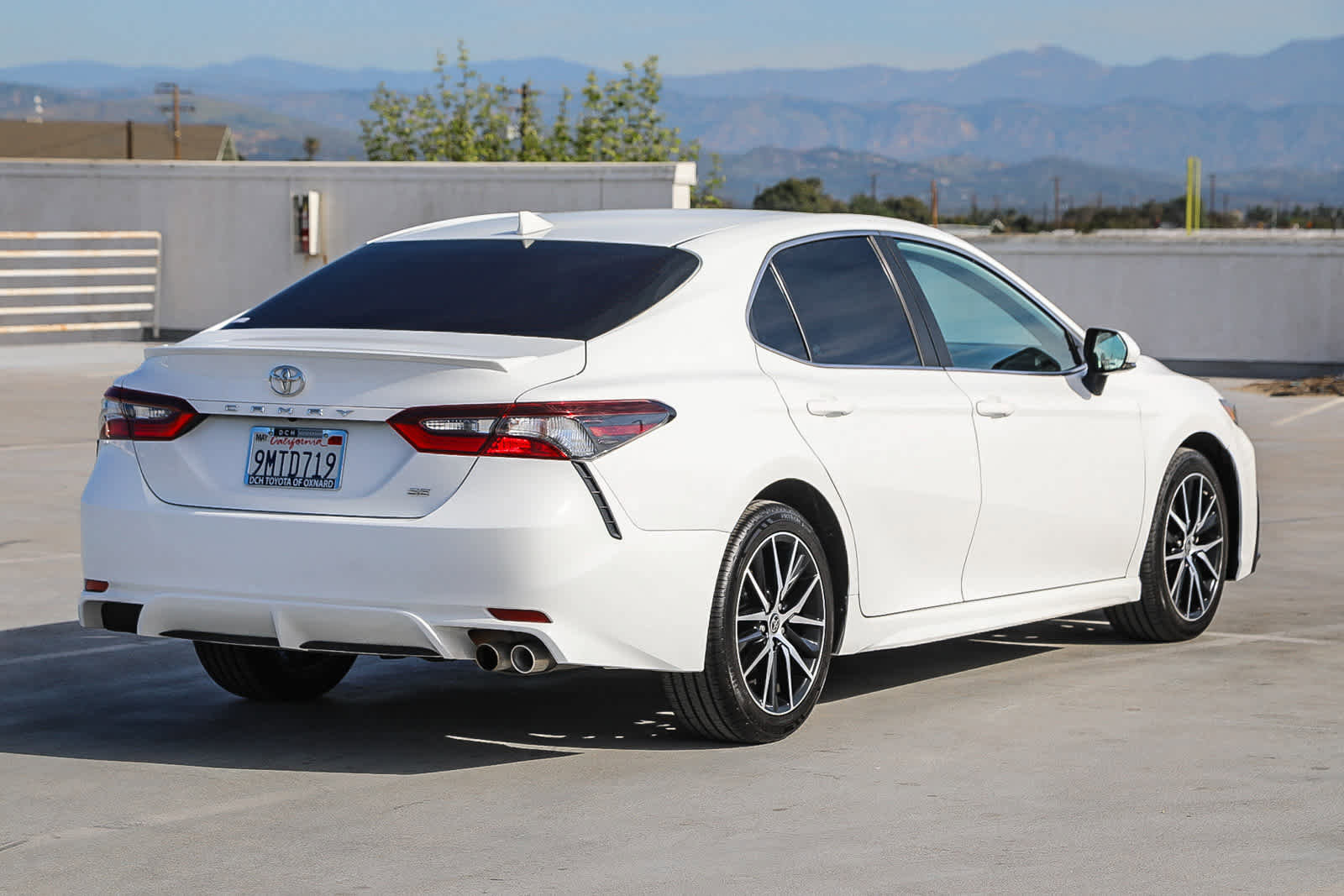 Certified 2023 Toyota Camry SE image 6