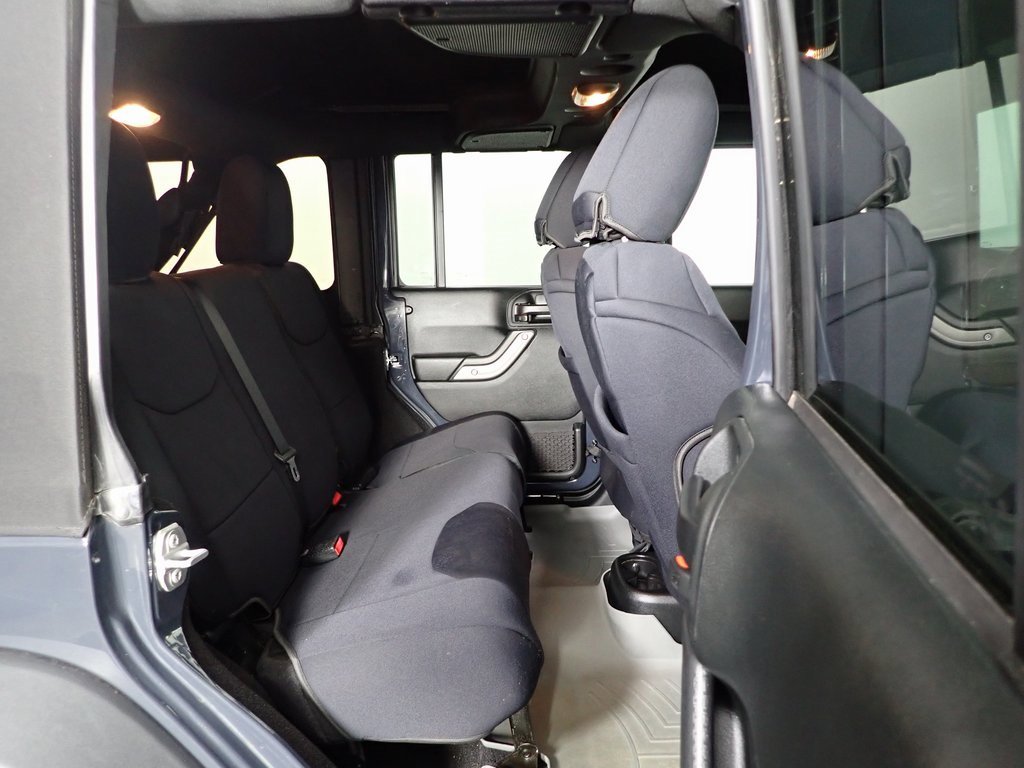 Used 2018 Jeep Wrangler Unlimited Sport S image 26