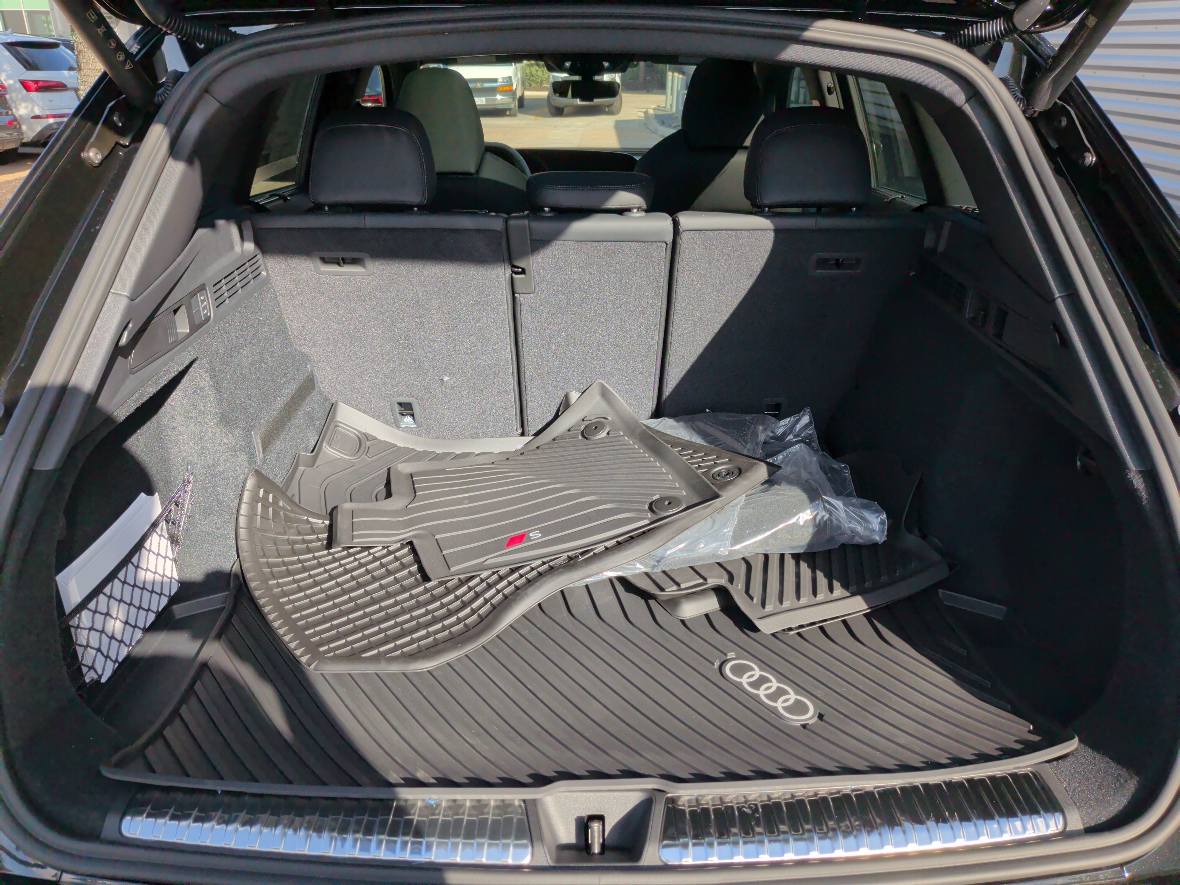 New 2026 Audi SQ5 Prestige AWD/4WD image 34