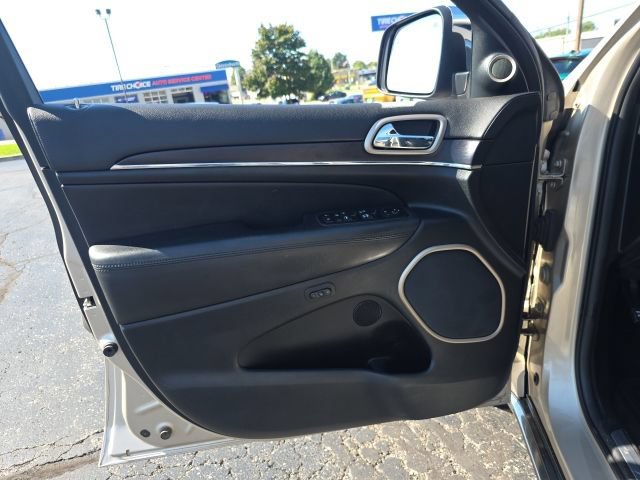 Used 2014 Jeep Grand Cherokee Summit AWD/4WD image 21