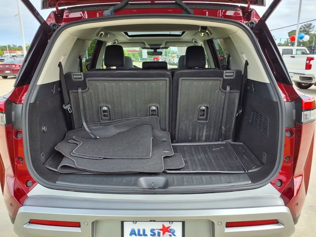 Used 2024 Nissan Pathfinder Platinum w/ Cargo Package FWD image 11