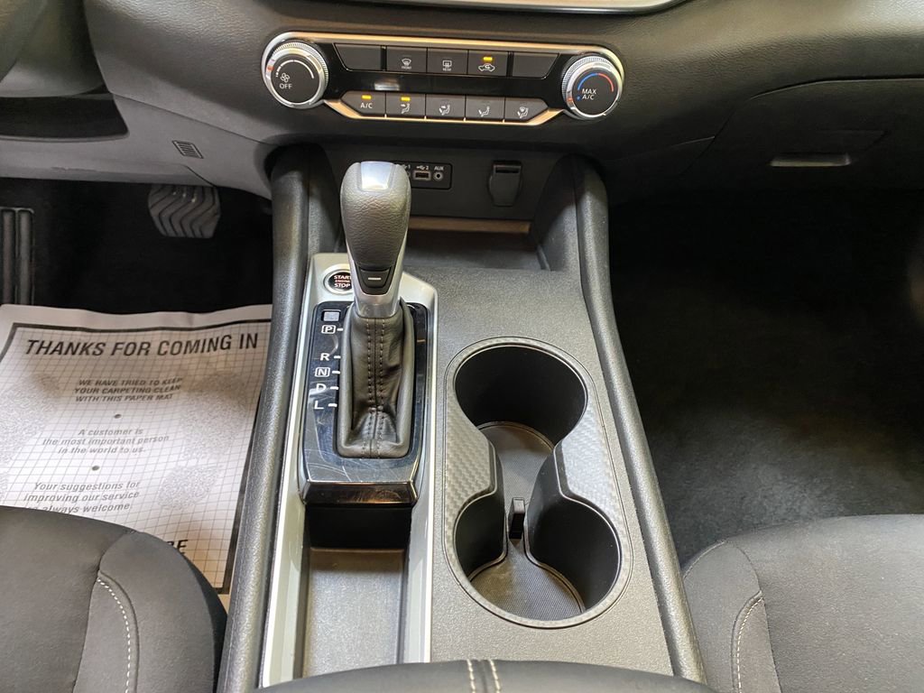 Used 2025 Nissan Altima 2.5 SV FWD image 39