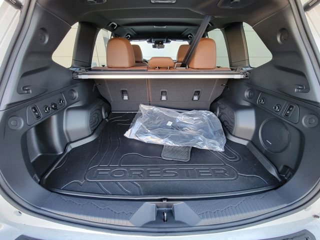 Used 2025 Subaru Forester Touring w/ Protection Package AWD/4WD image 12