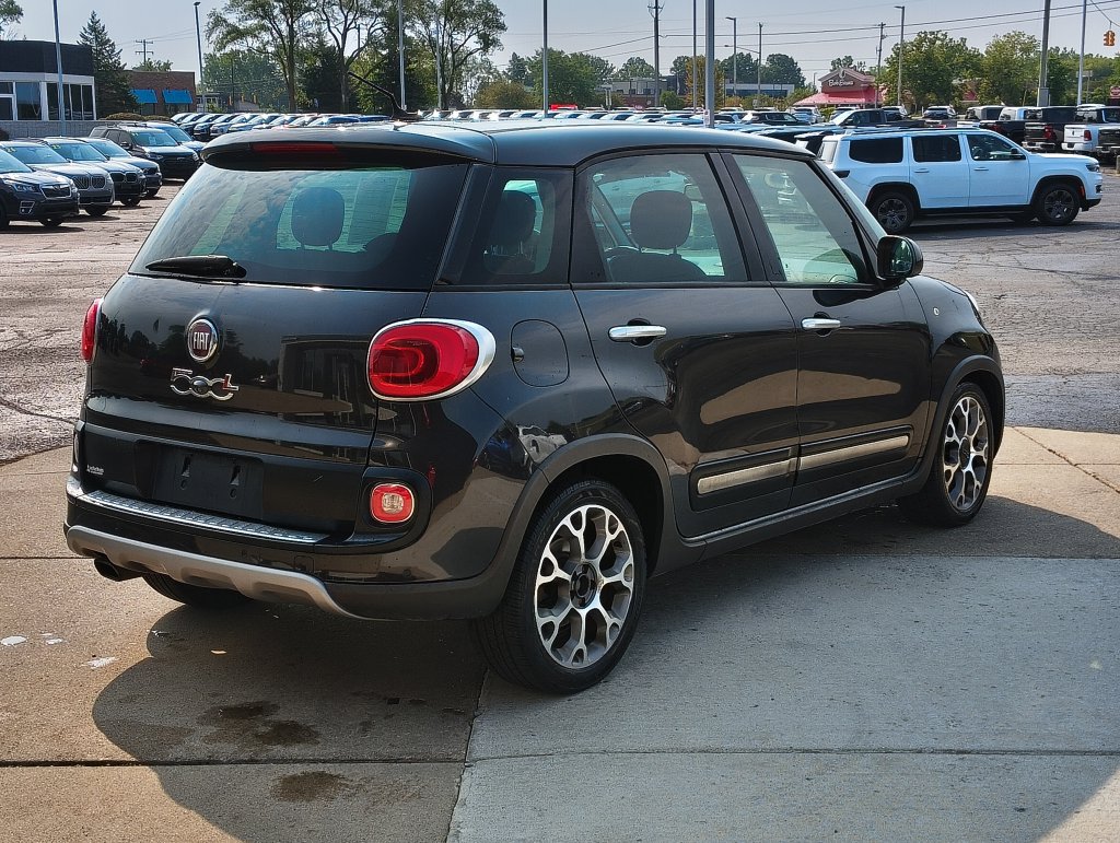 Used 2014 FIAT 500L Trekking w/ Popular Equipment Group FWD image 22
