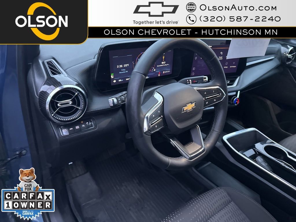Used 2025 Chevrolet Equinox LT w/ Safety and Technology Package image 11