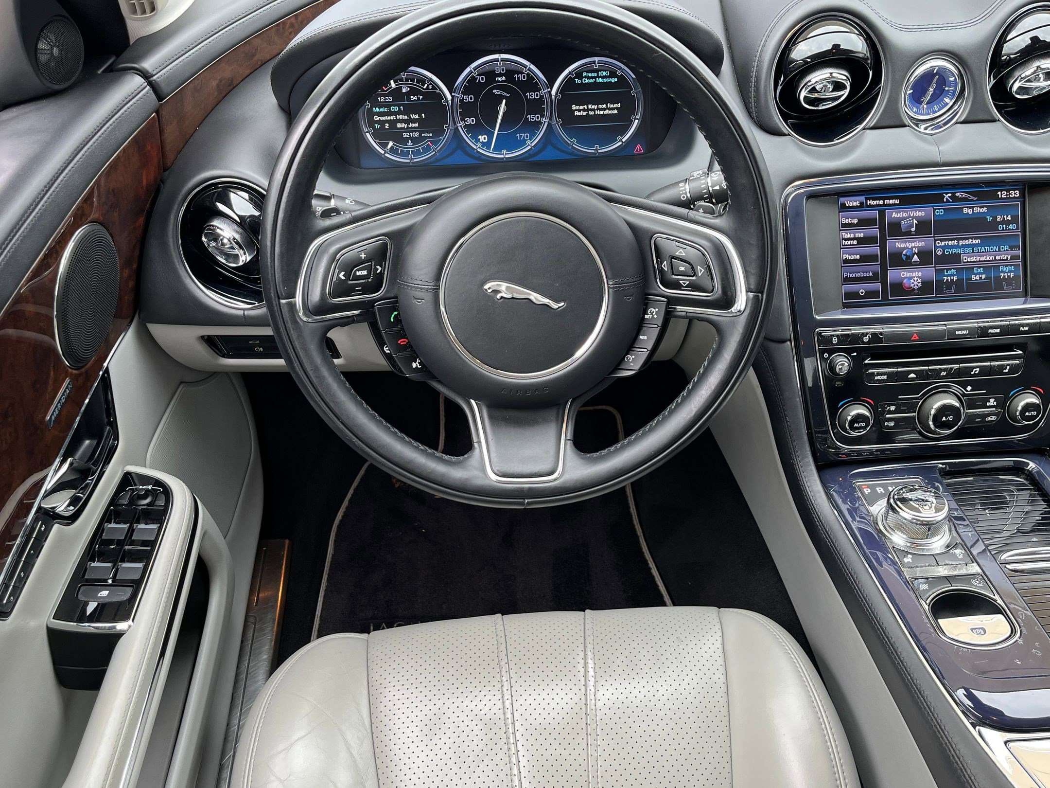 Used 2013 Jaguar XJ image 27
