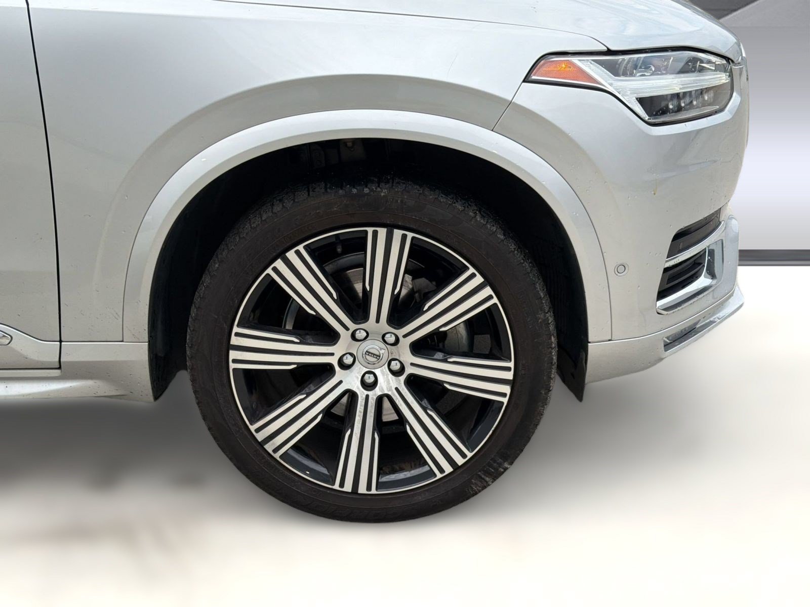 Certified 2022 Volvo XC90 T6 Inscription w/ Advanced Package AWD/4WD image 11