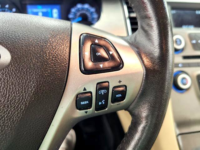 Used 2017 Ford Taurus SEL image 12