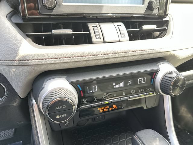 Used 2019 Toyota RAV4 XLE Premium FWD image 19