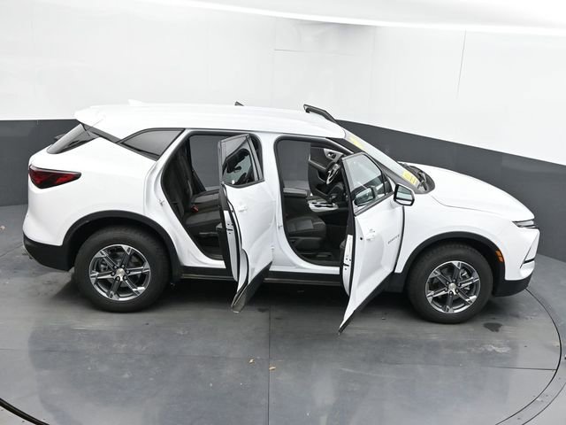 Used 2025 Chevrolet Blazer LT image 64