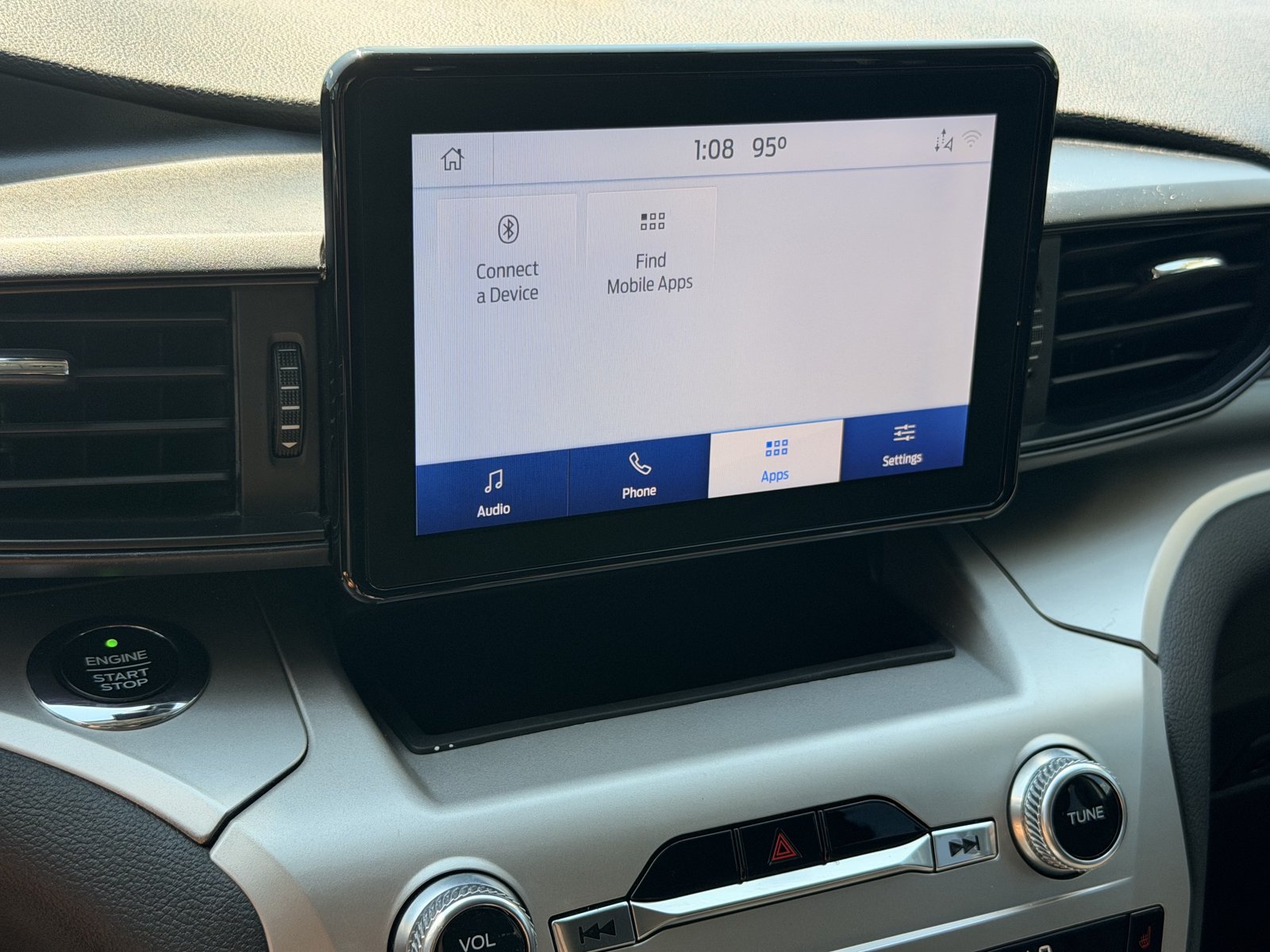 Used 2021 Ford Explorer XLT RWD image 24