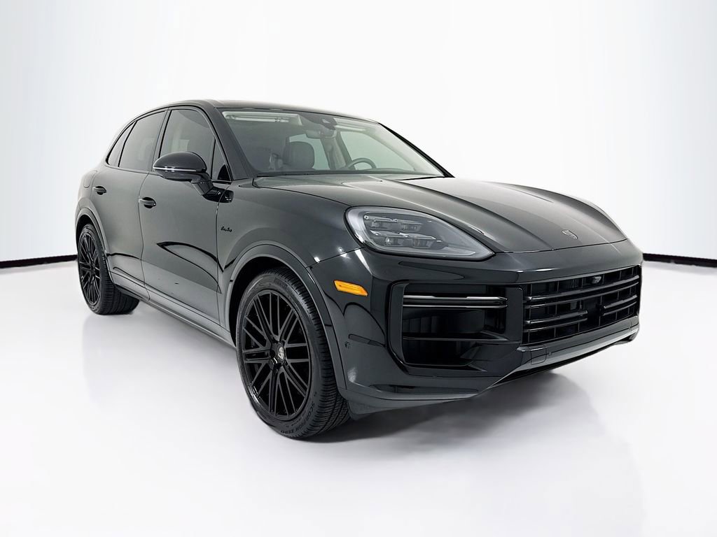 Certified 2026 Porsche Cayenne Turbo AWD/4WD image 7