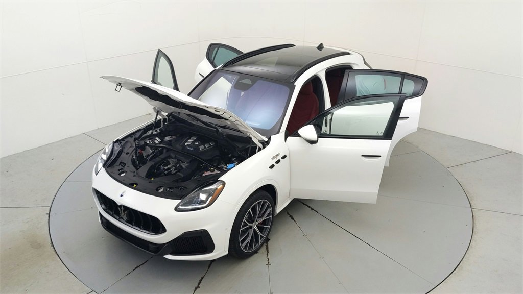 New 2024 Maserati Grecale Trofeo image 28