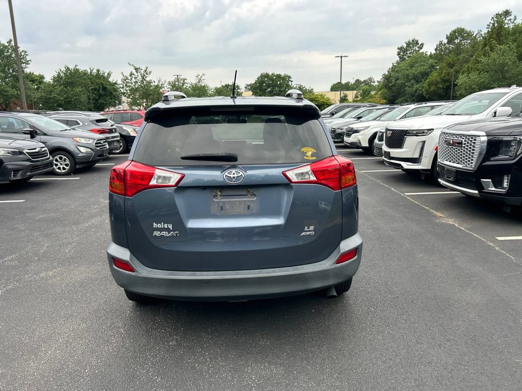 Used 2013 Toyota RAV4 LE AWD/4WD image 4
