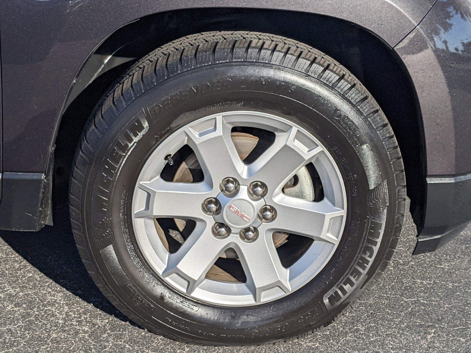 Used 2016 GMC Acadia SLE image 9