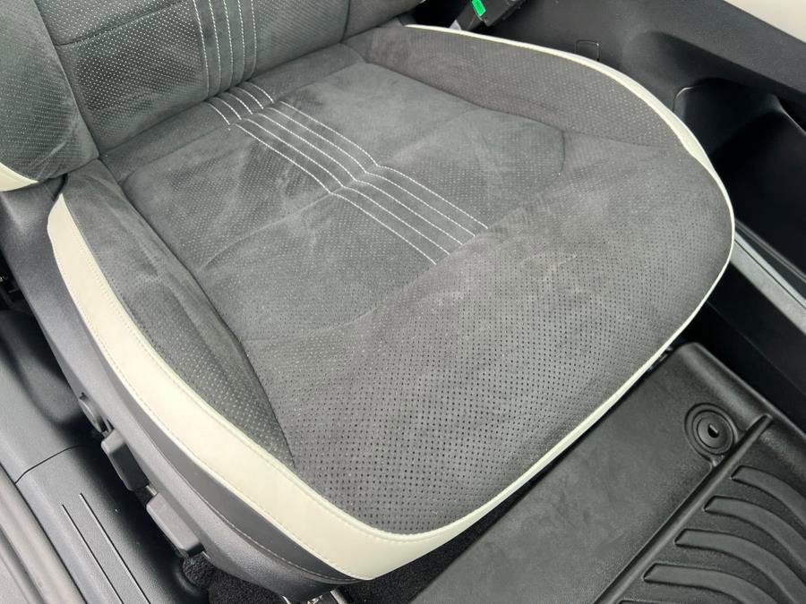 Used 2023 Kia EV6 GT-Line w/ GT-Line Suede Seat Package image 40