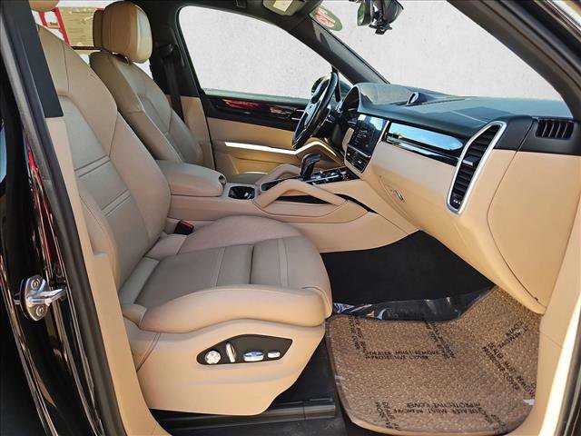 Used 2019 Porsche Cayenne AWD/4WD image 22