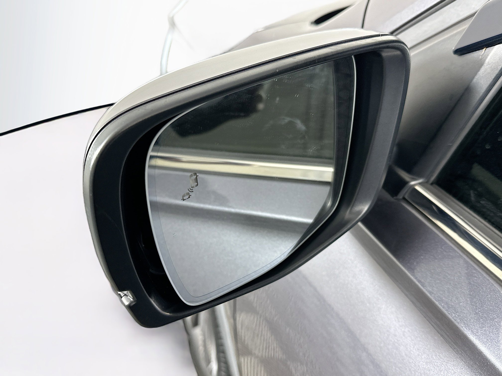 Used 2023 Honda Pilot Elite image 16