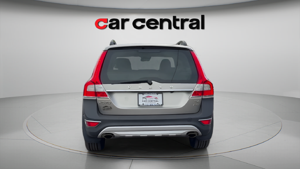 Used 2015 Volvo XC70 T6 w/ Proximity Package AWD/4WD image 4