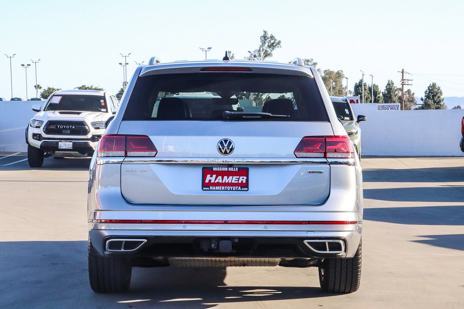 Used 2022 Volkswagen Atlas SEL Premium AWD/4WD image 6
