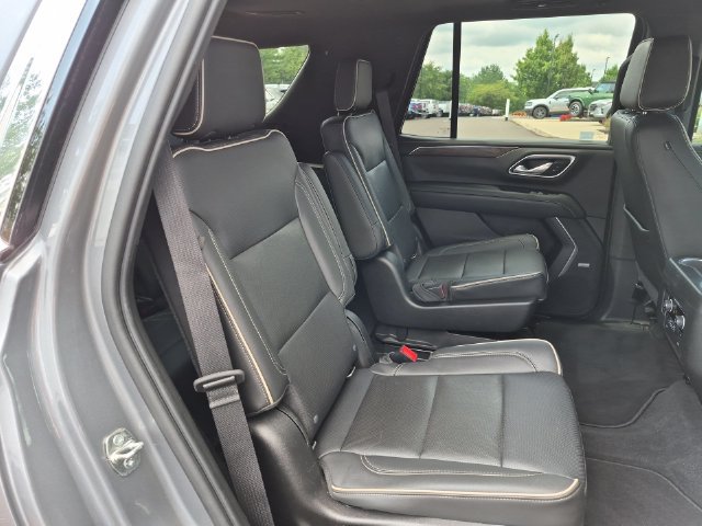 Used 2021 Chevrolet Tahoe Premier w/ Premium Package AWD/4WD image 30