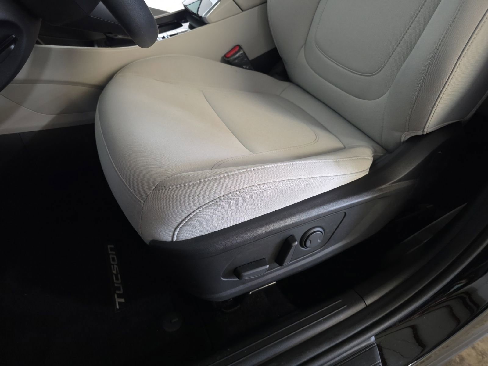 Certified 2025 Hyundai Tucson SEL image 29