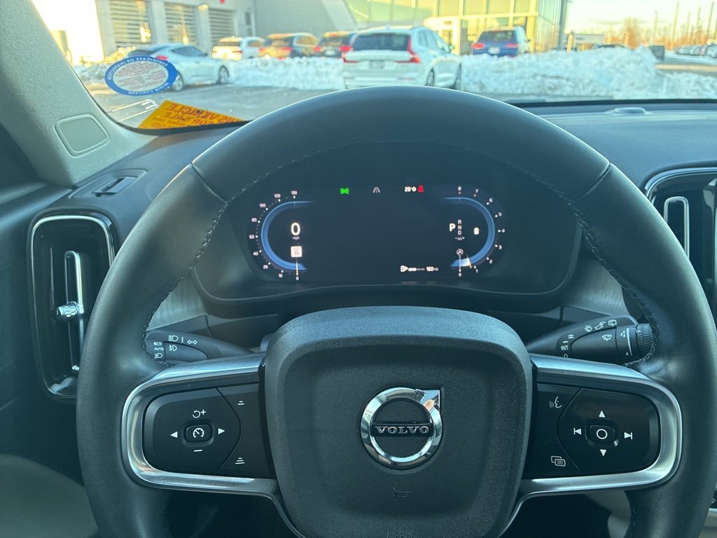 Certified 2023 Volvo XC40 B5 Plus w/ Climate Package image 11