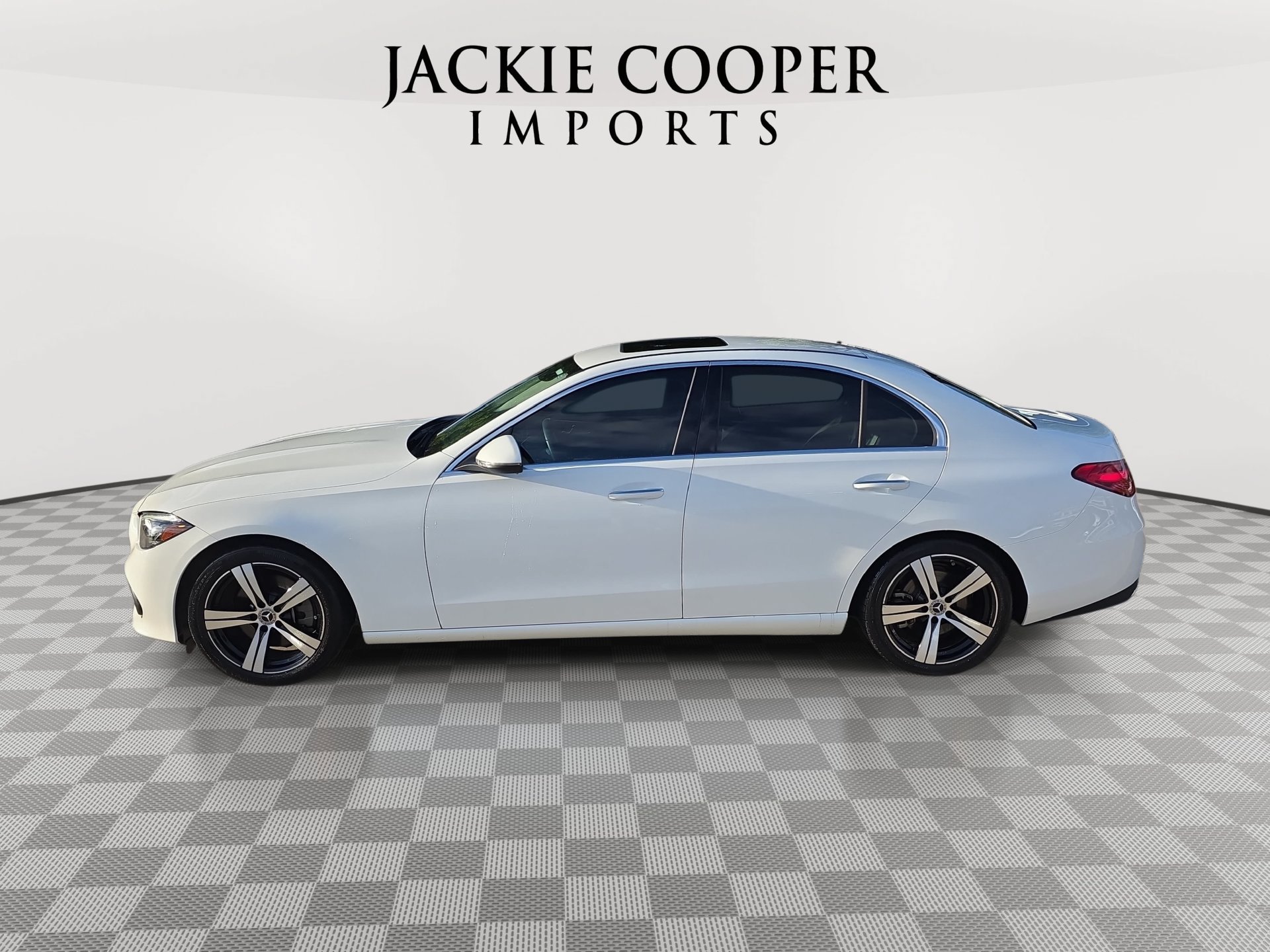 Used 2022 Mercedes-Benz C 300 Sedan image 8