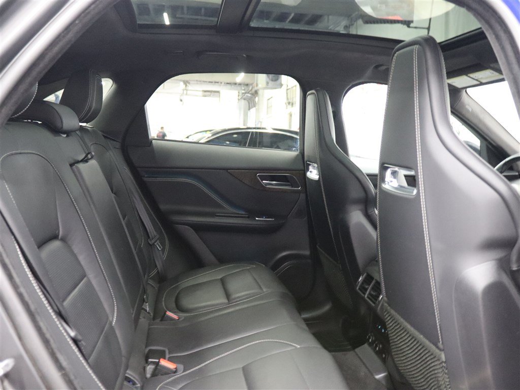 Used 2019 Jaguar F-PACE S AWD/4WD image 23