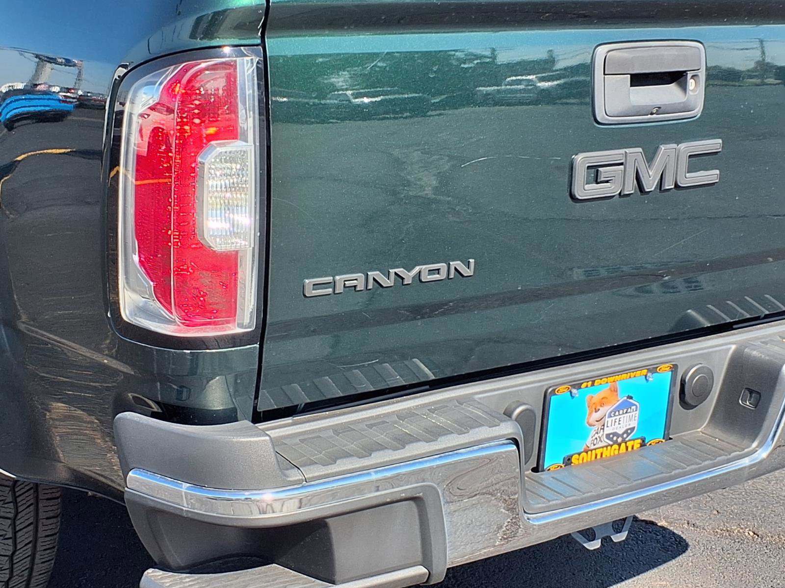 Used 2016 GMC Canyon 2WD Crew Cab w/ Convenience Package image 23