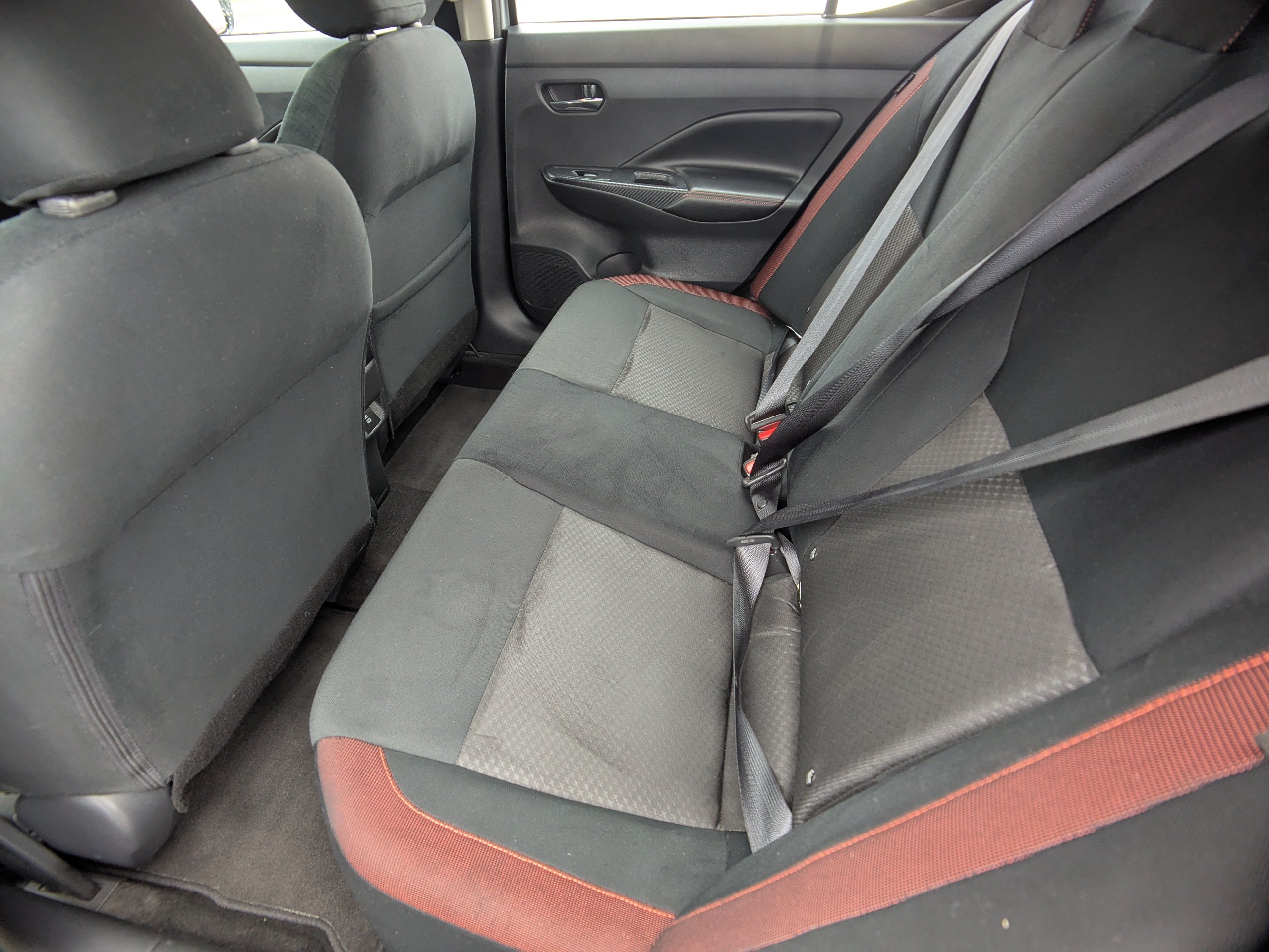 Used 2024 Nissan Versa SR FWD image 14