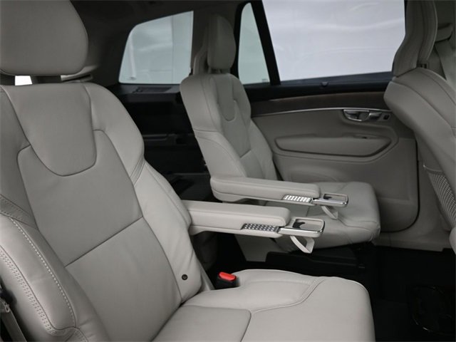 Used 2026 Volvo XC90 B6 Ultra w/ Protection Package Premier image 34