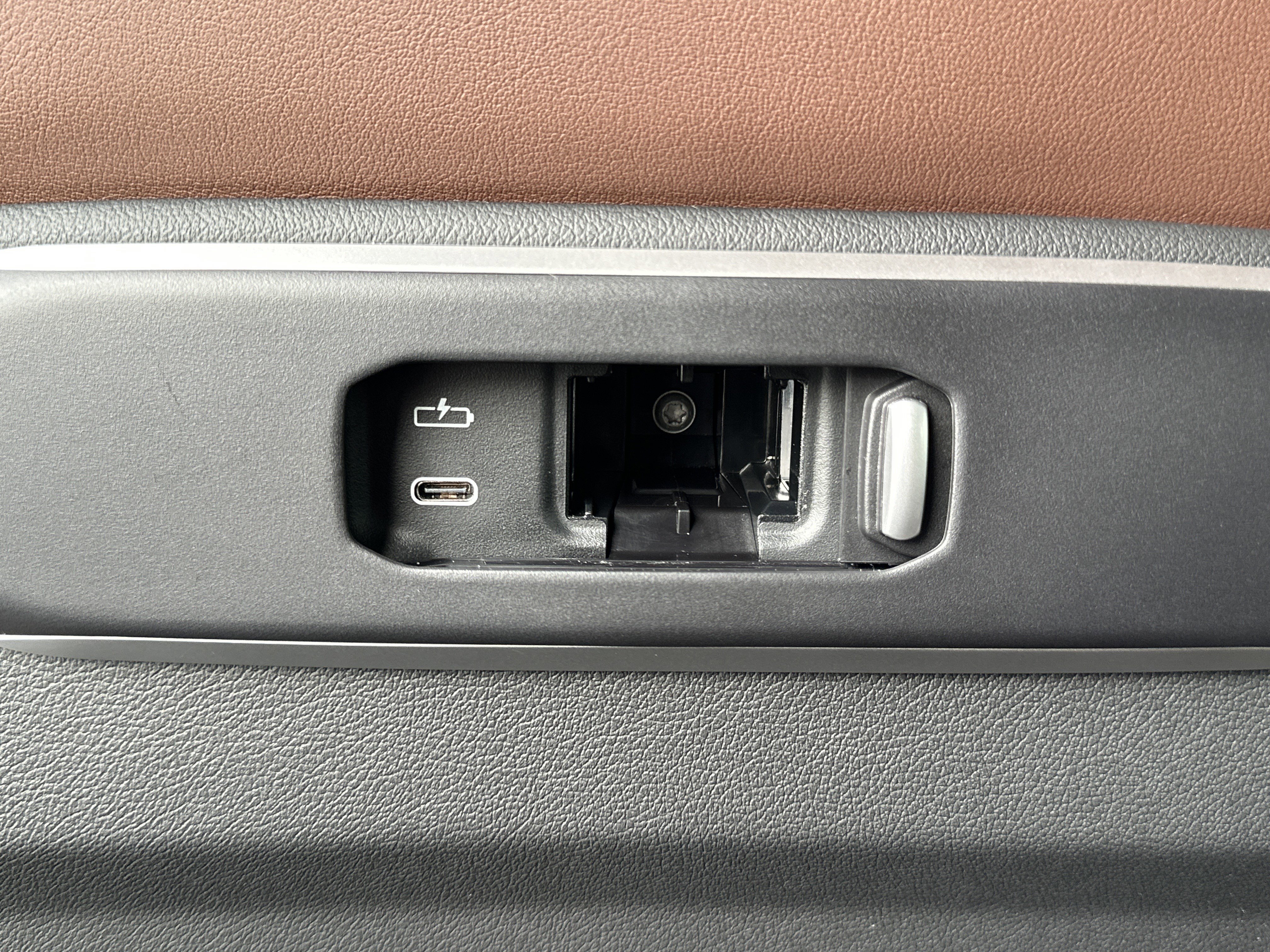 New 2026 BMW X5 xDrive40i w/ M Sport Package AWD/4WD image 25