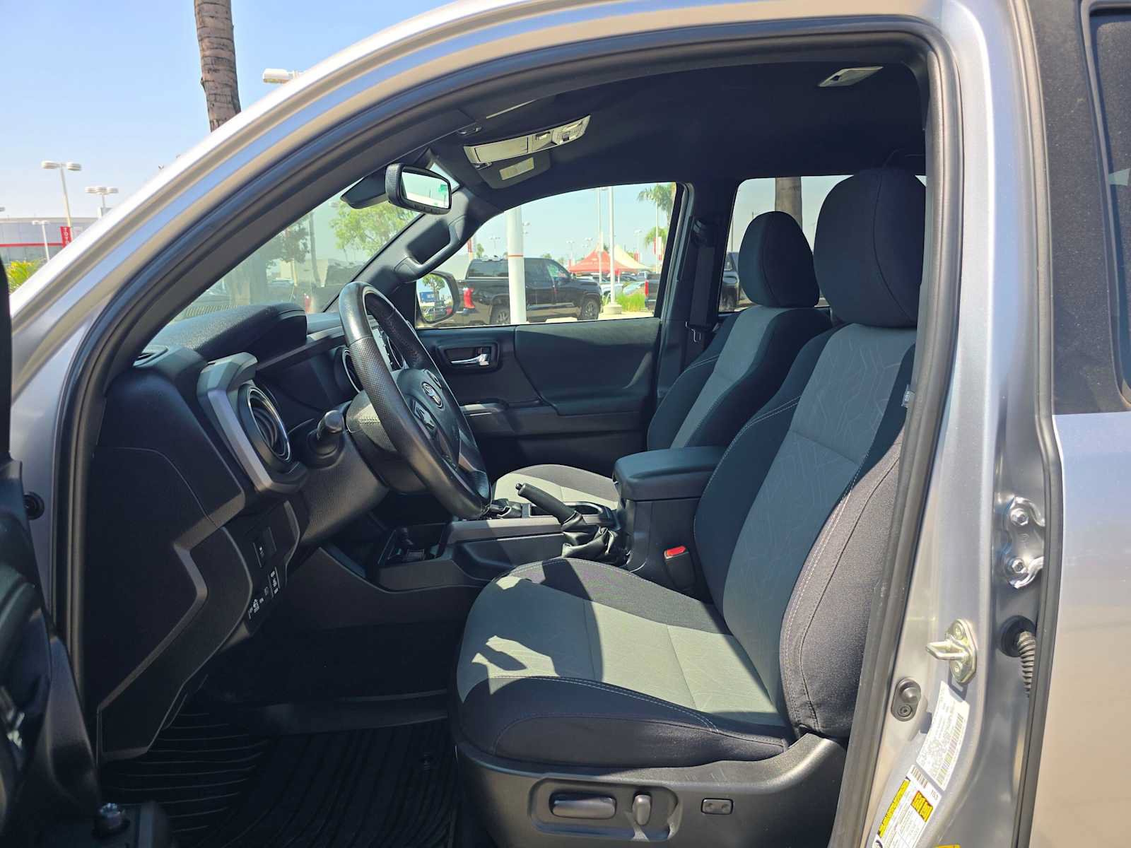 Used 2020 Toyota Tacoma TRD Sport w/ Technology Package RWD image 22