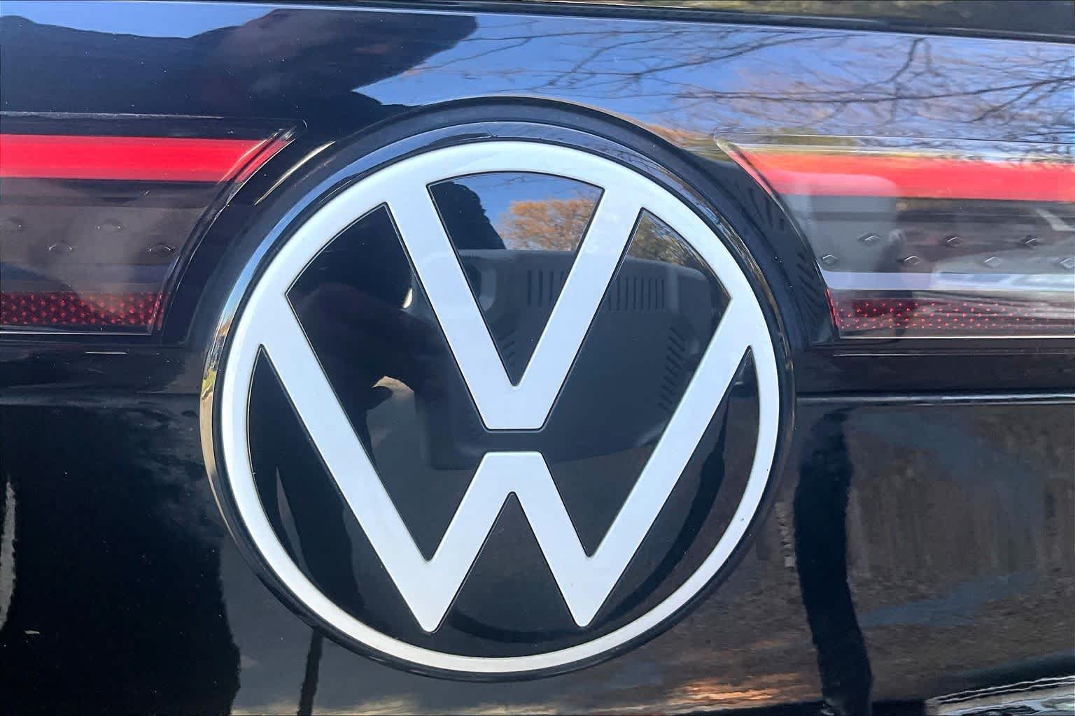 Used 2021 Volkswagen ID.4 Pro S RWD image 9
