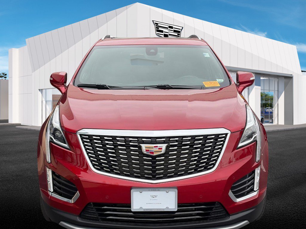 Used 2024 Cadillac XT5 Premium Luxury AWD/4WD image 2