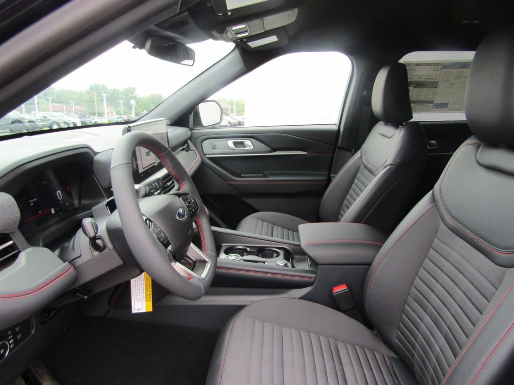 New 2027 Ford Explorer ST-Line AWD/4WD image 3