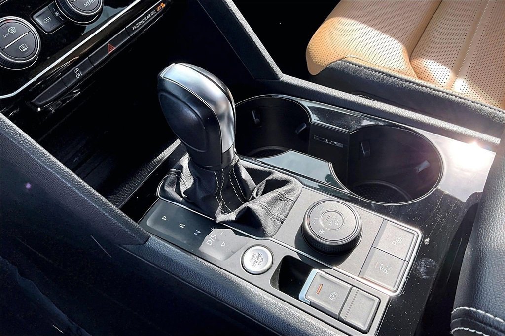 Certified 2023 Volkswagen Atlas Cross Sport SEL Premium R-Line image 28