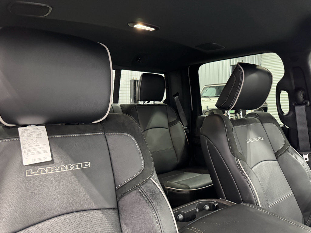 New 2025 RAM 4500 4x4 Crew Cab DRW w/ Laramie Trim Package image 19