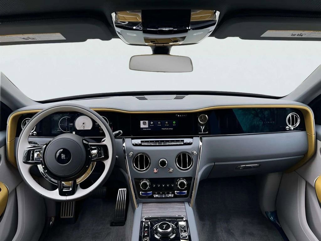 New 2026 Rolls-Royce Cullinan AWD/4WD image 11