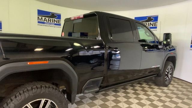 Used 2021 GMC Sierra 2500 AT4 w/ AT4 Premium Plus Package image 2