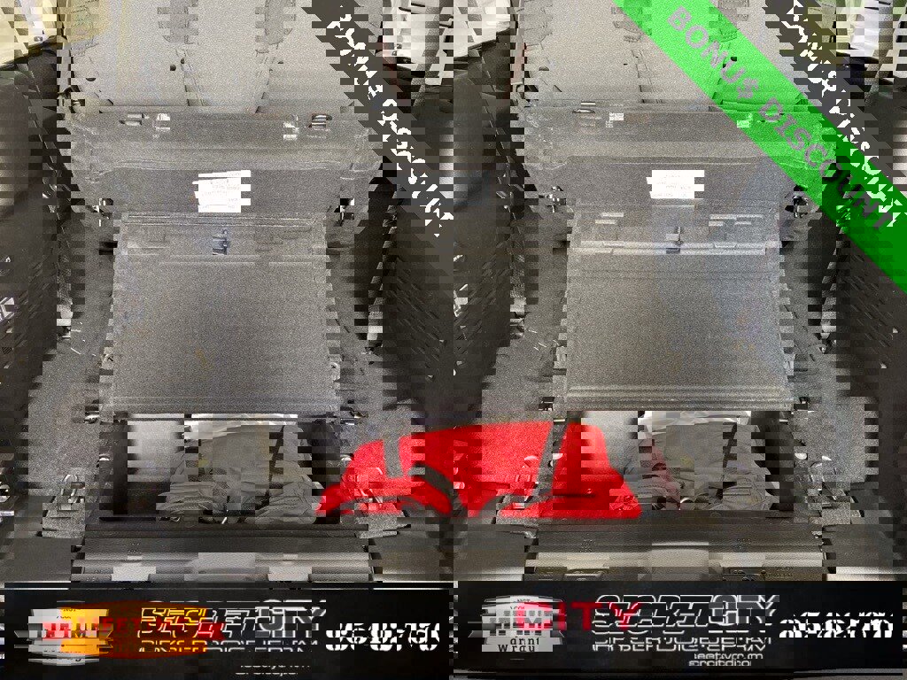 New 2025 Jeep Wrangler Rubicon w/ Steel Bumper Group image 31