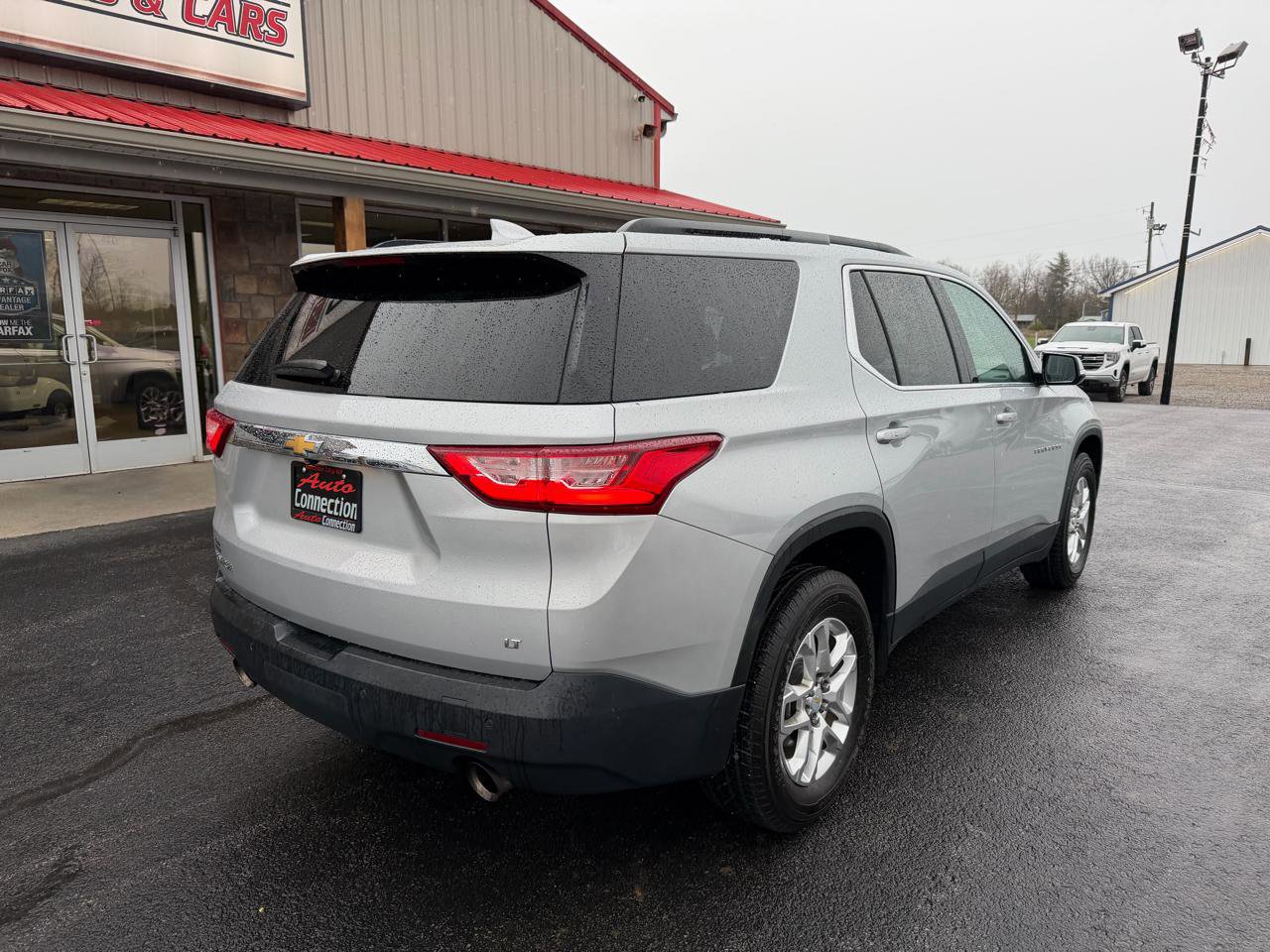 Used 2020 Chevrolet Traverse LT image 4