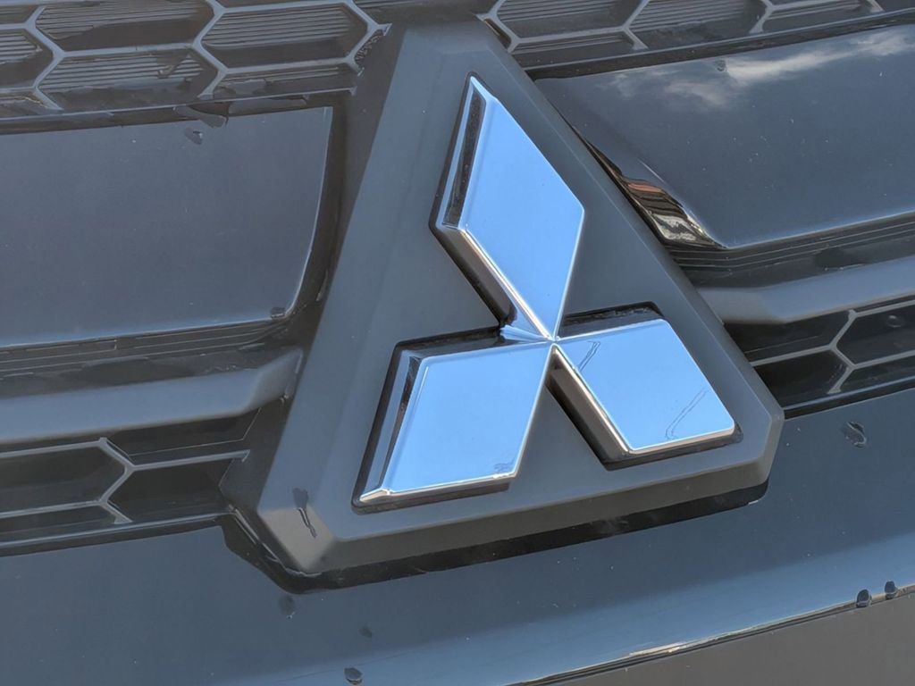 New 2025 Mitsubishi Outlander Sport LE image 9