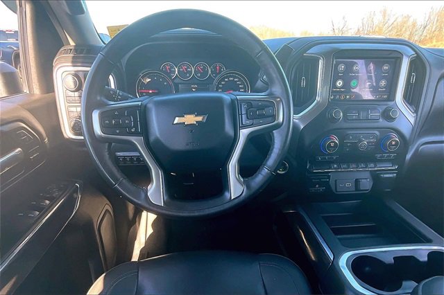 Used 2022 Chevrolet Silverado 3500 LTZ image 9