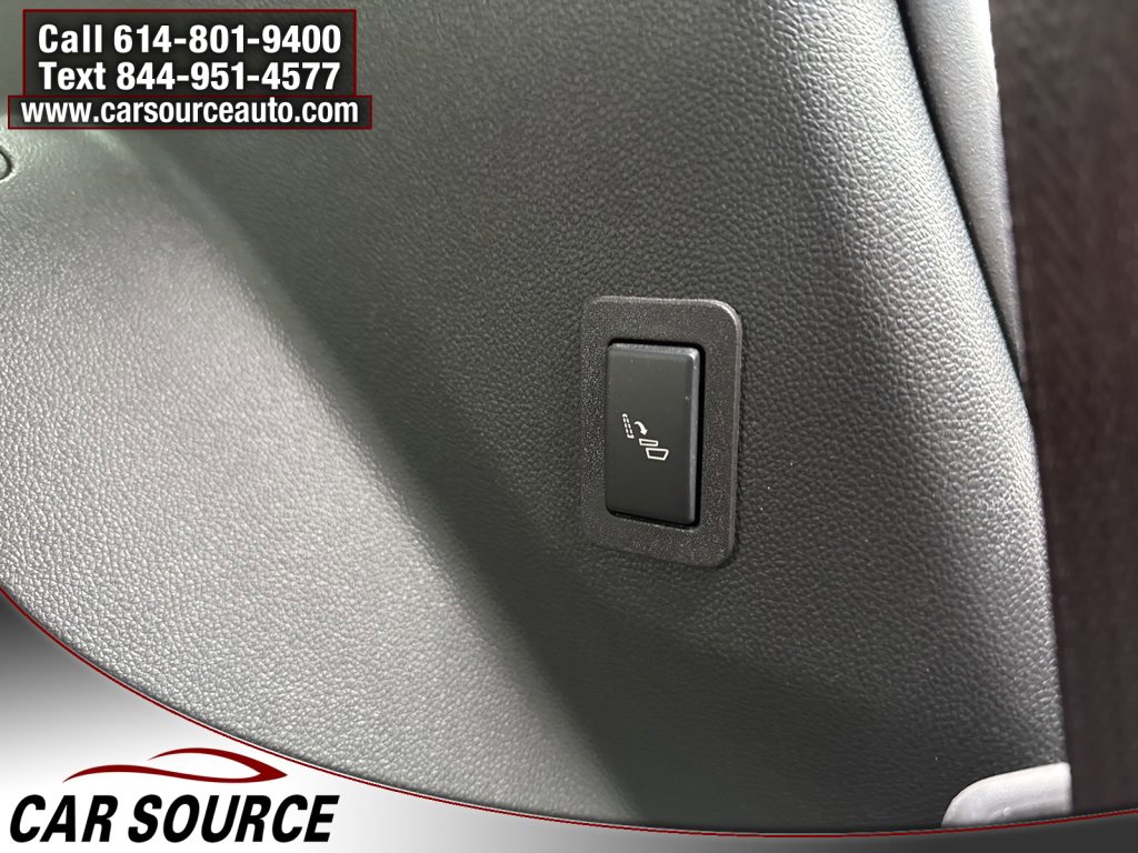 Used 2024 GMC Yukon Denali Ultimate image 50