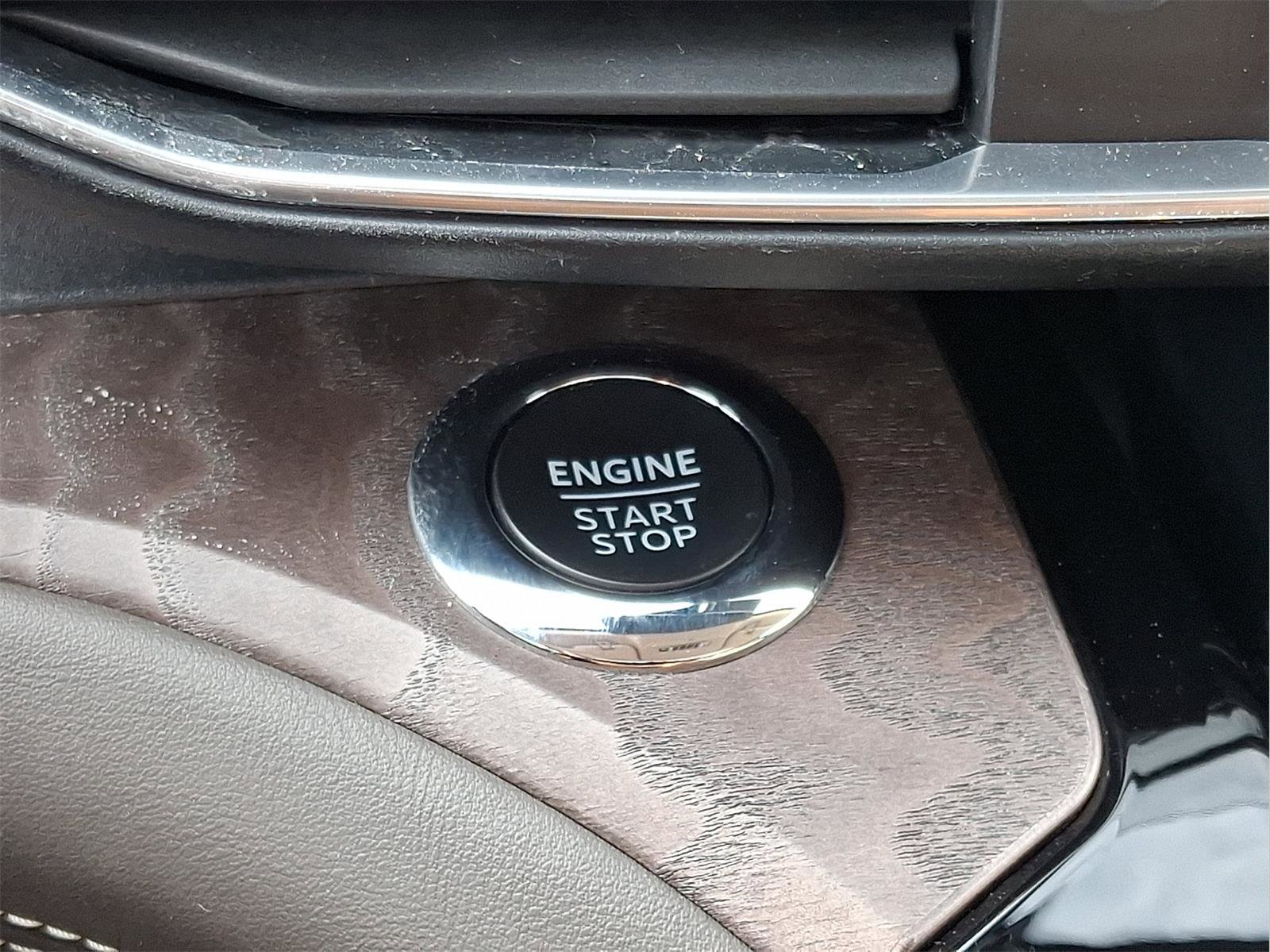 Used 2022 Ford Explorer Platinum w/ Equipment Group 601A image 19