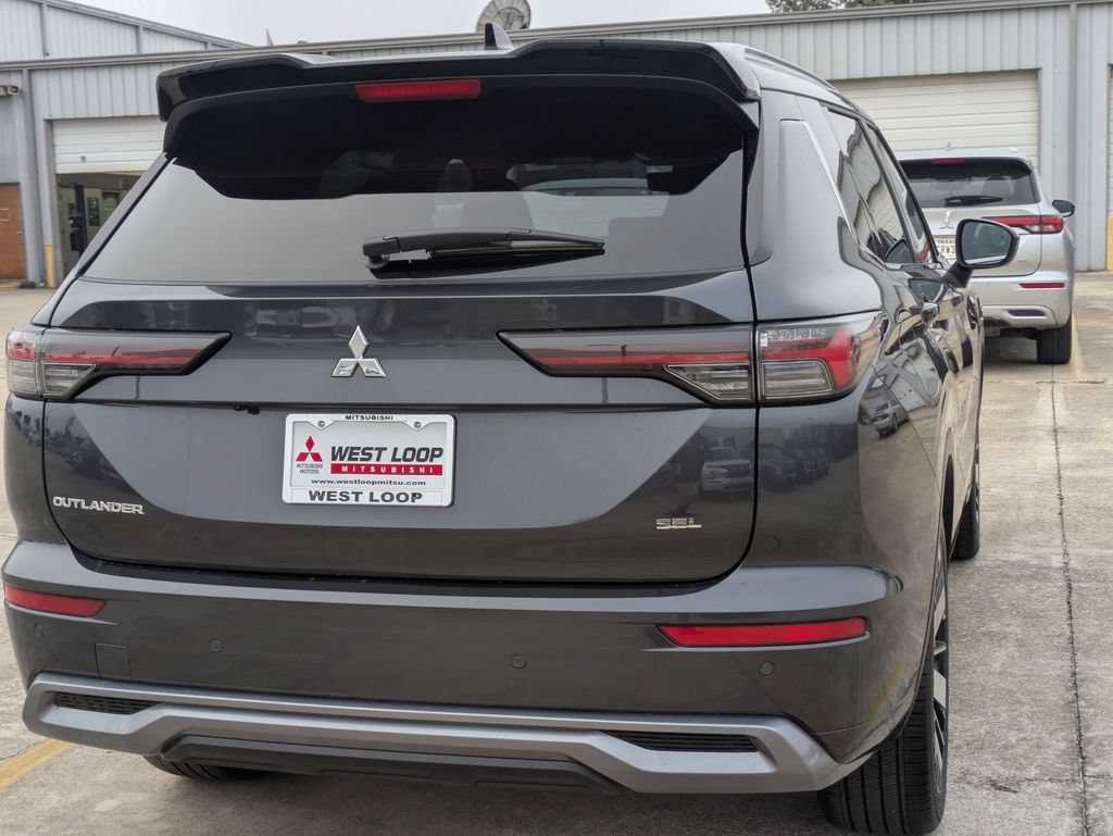 New 2026 Mitsubishi Outlander SEL FWD image 5